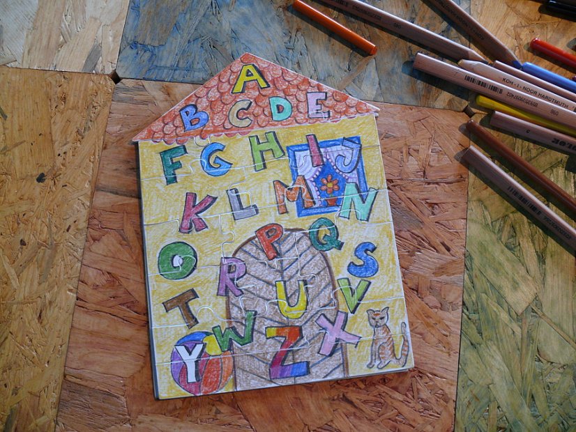 Čisté puzzle domeček